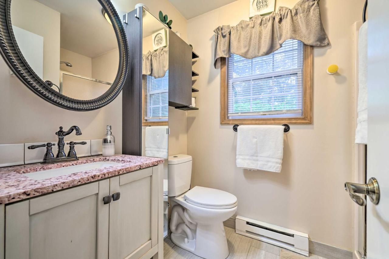 Spacious Tobyhanna Home With Lake Access And Fire Pit! Dış mekan fotoğraf